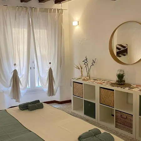 Apartamento Casa Storica Nel Cuore Di - Lungarno *